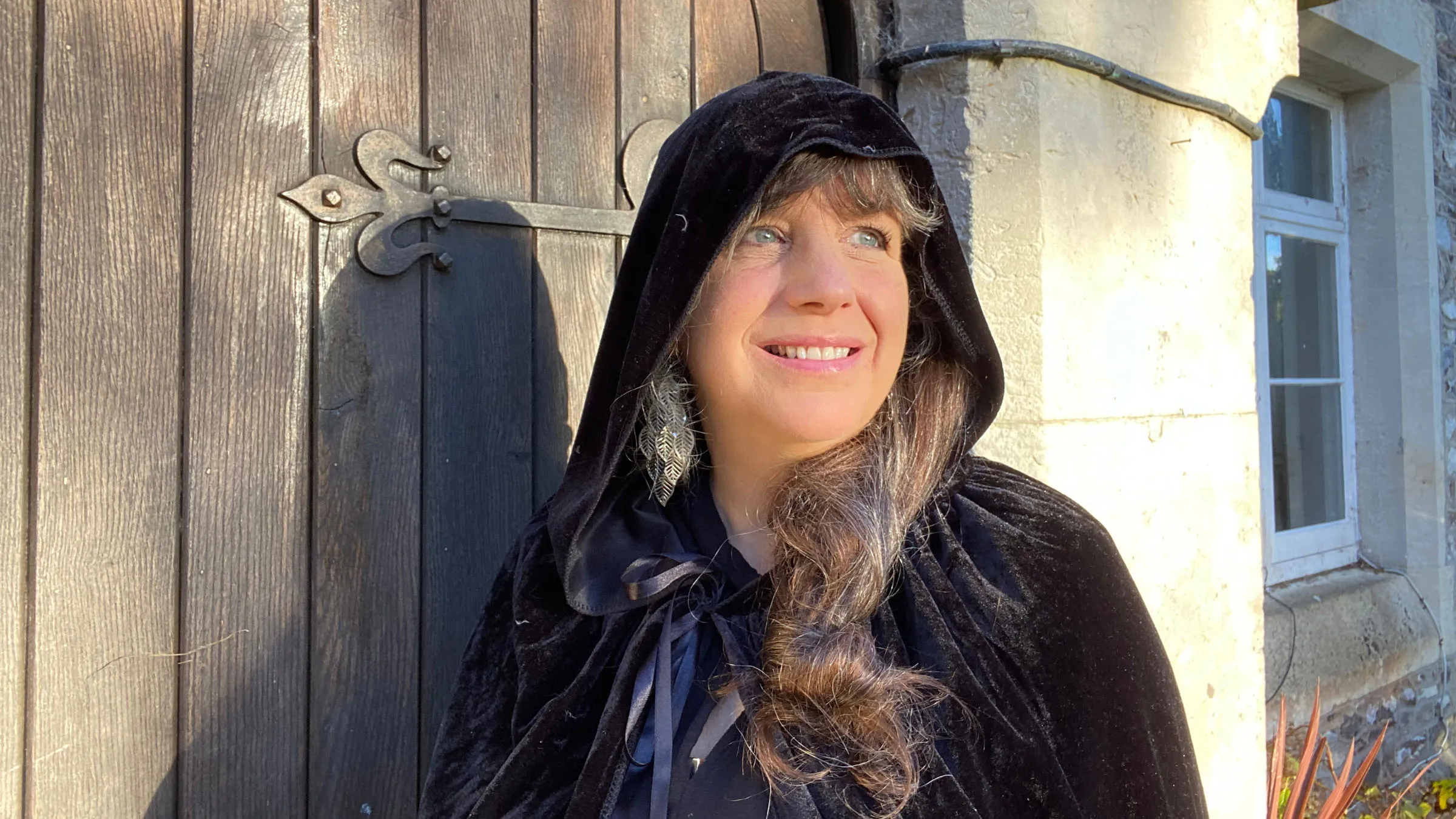 Perche la Strega Ginny Metheral è diventata virale sui social?