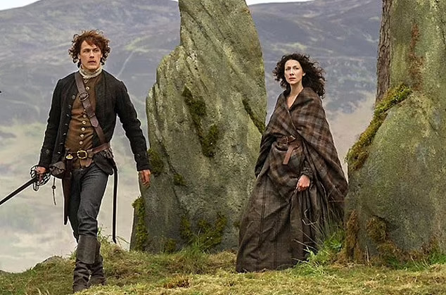 Una Strega americana provoca scompiglio transatlantico portando via una pietra da Clava Cairns, della serie Outlander
