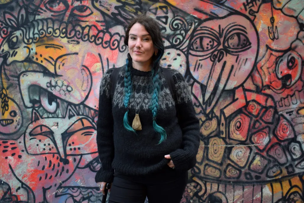 The Paint Witch: l’arte terrosa di Caitlin Ffrench